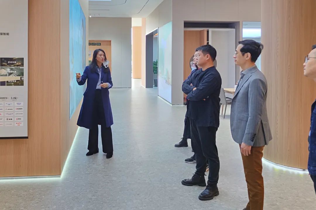 大咖来访 | 灵西里渡&大象无形创始人谢老师、金儒商学张总一行莅临鹰牌生活参观与交流(图2)